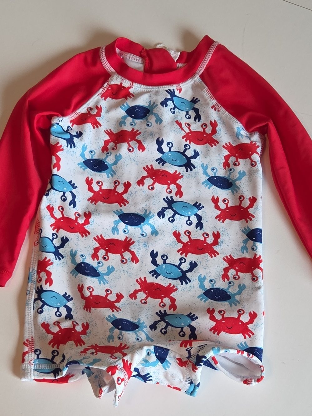 Long-Sleeve Baby Crab Print Rashguard Swimsuit — Red Sleeve